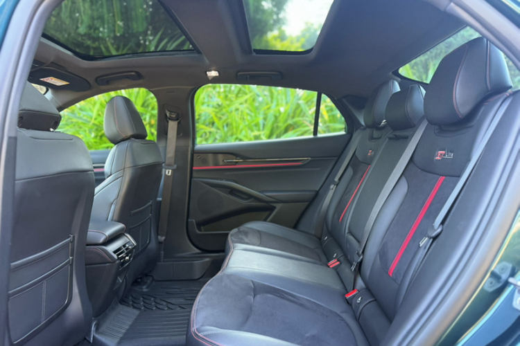 福特 蒙迪欧 2023款 1.5T E-混动 ST-Line车身外观6008