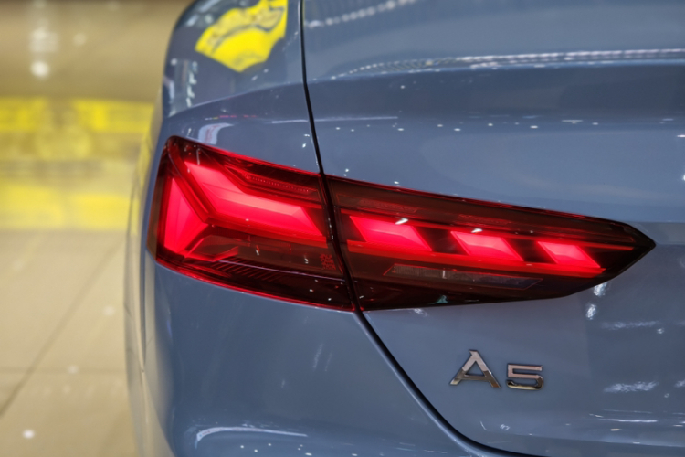 奥迪A5 2023款 Coupe 40 TFSI 时尚动感型车身外观6010