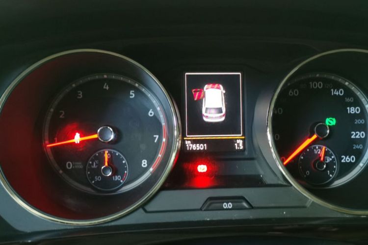 大众 途观L 2017款 330TSI 自动两驱舒适版中控内饰15