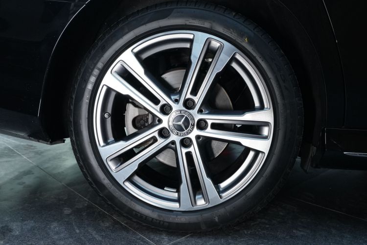 奔驰E级 2021款 改款 E 260 L 运动型车身外观6007