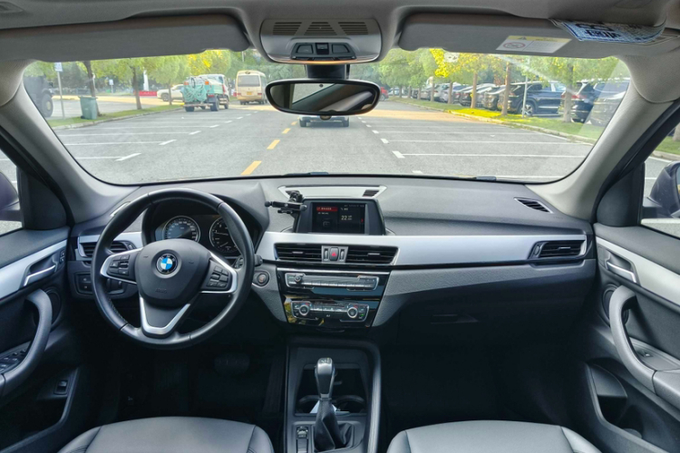 宝马X1 2019款 sDrive20Li 领先型中控内饰7002