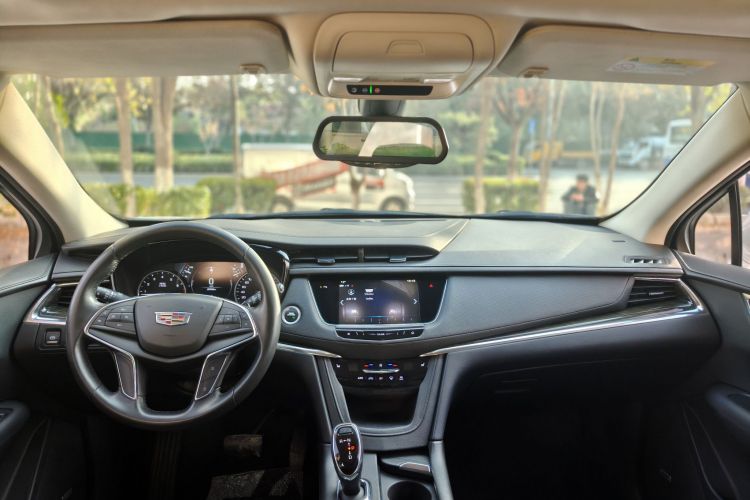 凯迪拉克XT5 2018款 25T 豪华型中控内饰7002