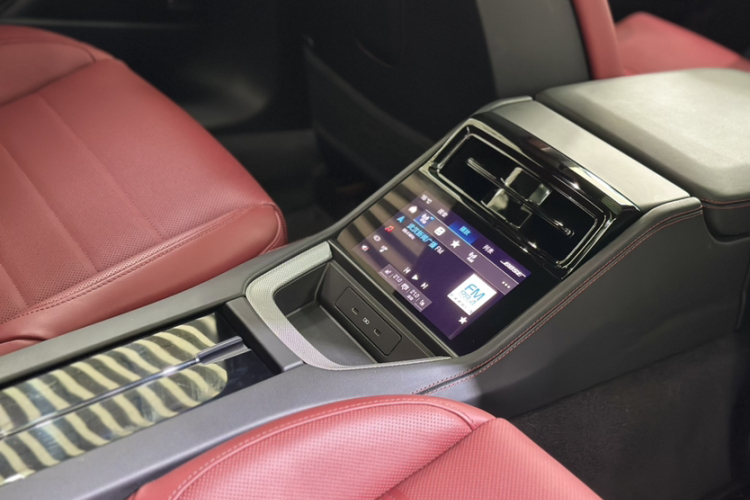 保时捷 2024款 Panamera 2.9T中控内饰7007