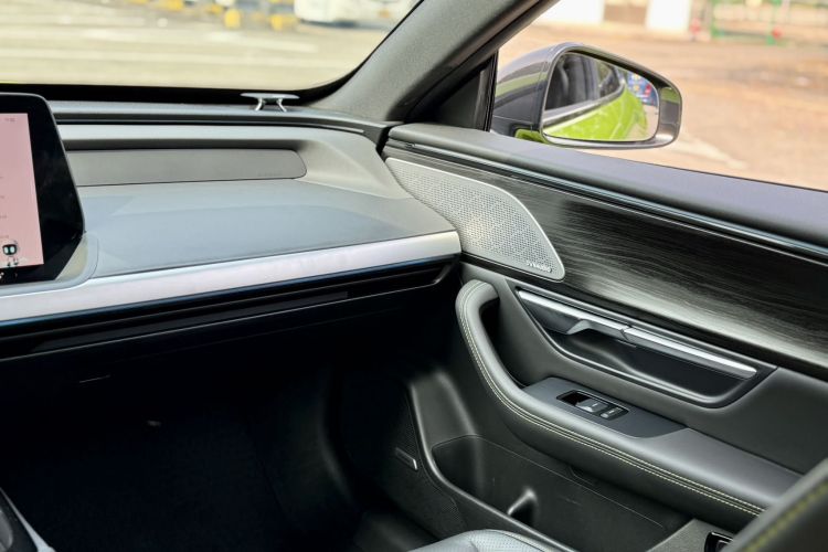 小鹏P7 2022款 670E+鹏翼版中控内饰7006