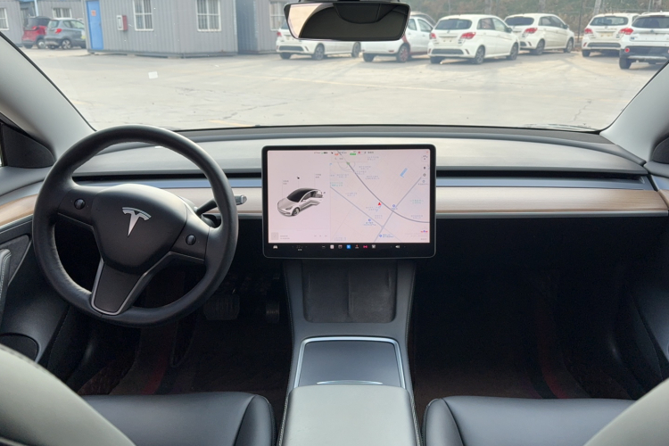 特斯拉 Model 3 2022款 后轮驱动版中控内饰7001