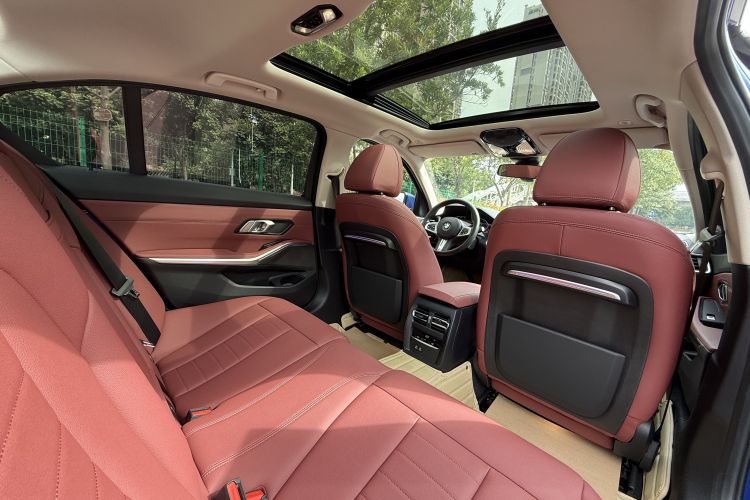 宝马3系 2021款 改款二 325Li M运动套装中控内饰7006