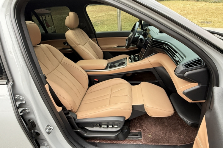 蔚来ES8 2022款 100kWh 六座版局部细节41