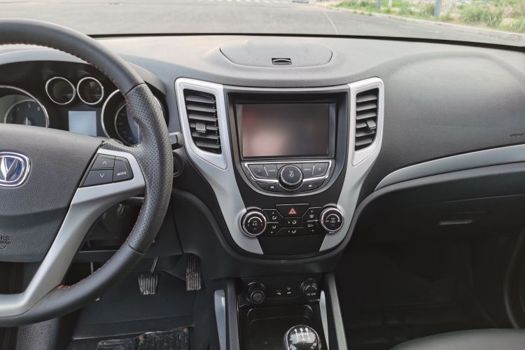 长安CS35 2016款 1.6L 手动豪华型 国V局部细节9002