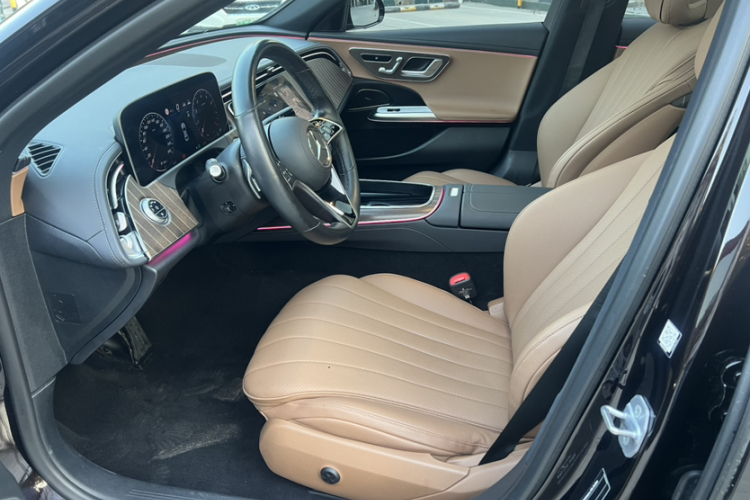 奔驰E级 2024款 E 300 L 时尚型中控内饰7002