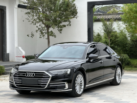 奥迪A8 2022款 A8L 50 TFSI quattro 舒适型典藏版