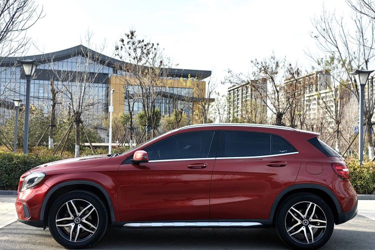 奔驰GLA 2017款 GLA 200 时尚型车身外观6003