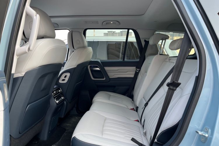 北京BJ60 2022款 2.0T 十一版 五座中控内饰7003