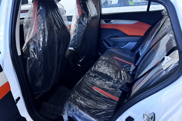 东风风神 奕炫 2025款 1.5L 荣耀版中控内饰7003