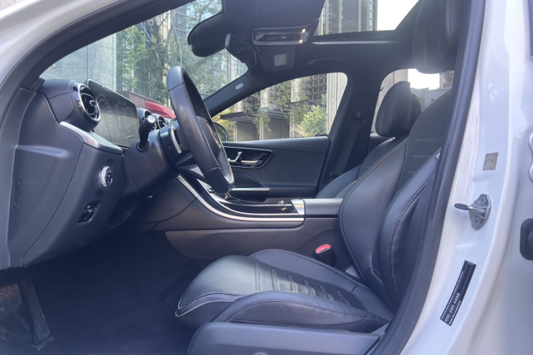 奔驰C级 2022款 改款 C 200 L 运动版中控内饰7008