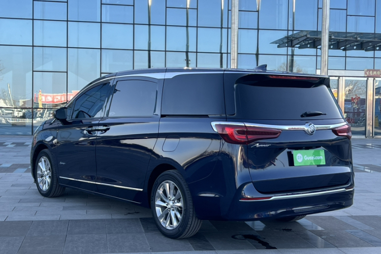 别克GL8 2020款 Avenir艾维亚 四座尊礼版车身外观6006