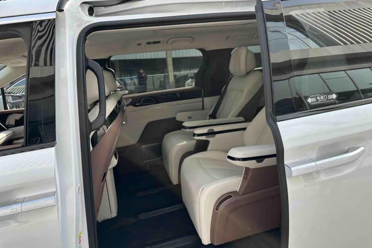 比亚迪 夏 2025款 DM-i 1.5T 180km 超越型中控内饰7007