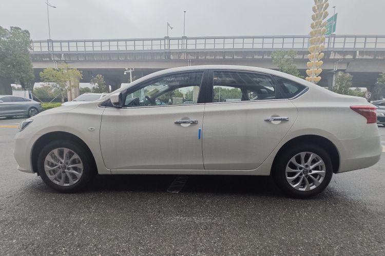 日产 轩逸 2024款 经典 1.6XE CVT舒适版车身外观6001