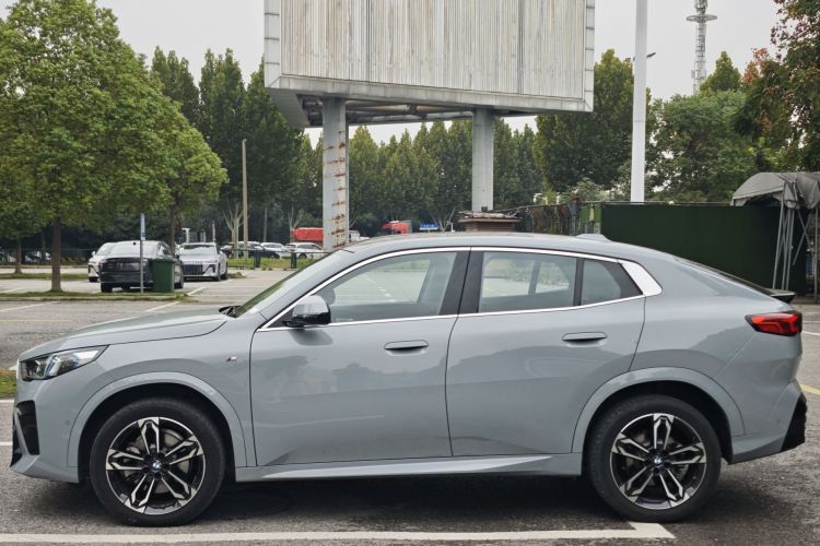 宝马X2(进口) 2024款 sDrive25i M运动套装车身外观6003