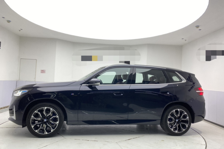 宝马X3 2025款 xDrive30L 尊享型 M运动套装车身外观6005