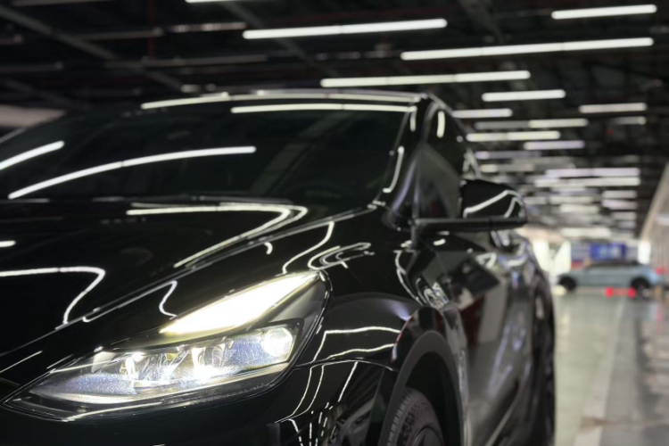 特斯拉 Model Y 2021款 标准续航后驱版局部细节36