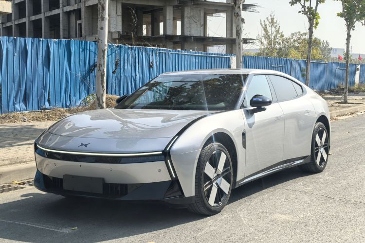 小鹏P7 2025款 702 长续航 Ultra车身外观1