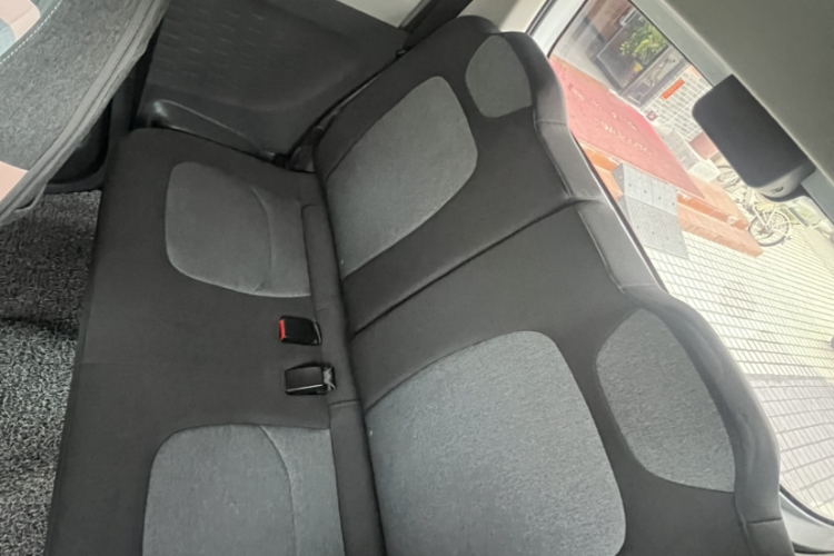 五菱汽车 宏光MINIEV 2022款 马卡龙臻享款 磷酸铁锂中控内饰7006