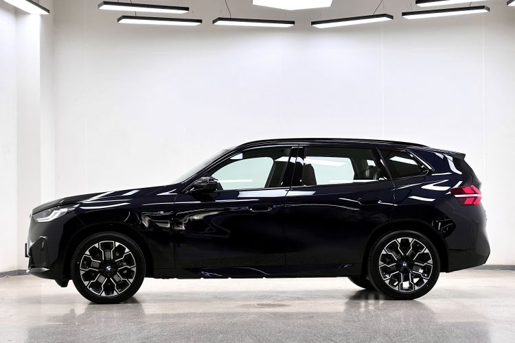 宝马X3 2025款 xDrive30L 领先型 M运动曜夜套装车身外观6005