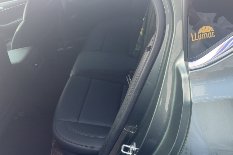 凯迪拉克CT5 2024款 28T 豪华型Pro中控内饰7001