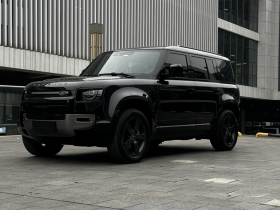 路虎卫士 2023款 改款 110 3.0T P400 X-DYNAMIC HSE