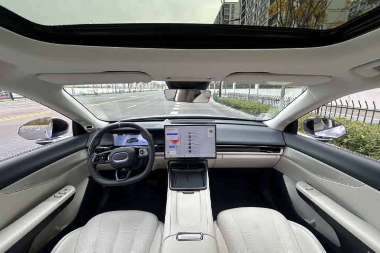 领克07 2024款 EM-P 126长续航智驾Ultra中控内饰7002