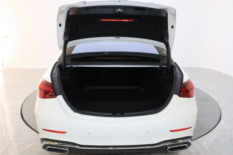 奔驰C级 2023款 改款 C 260 L 运动版局部细节23