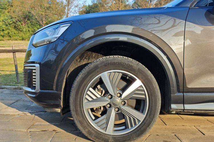 奥迪Q2L e-tron 2019款 Q2L e-tron 纯电智享型车身外观6006