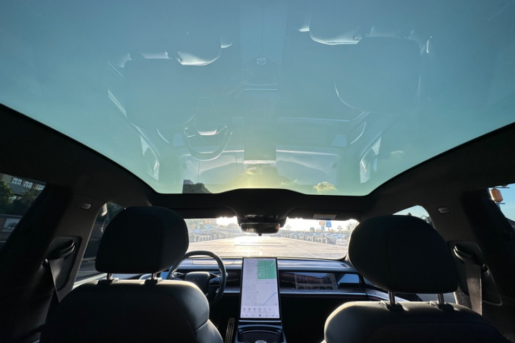 哪吒汽车 哪吒S 2023款 纯电 520km 后驱版局部细节22