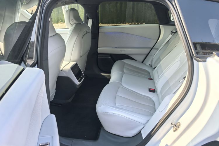 小鹏P7+ 2024款 长续航 Max中控内饰7004