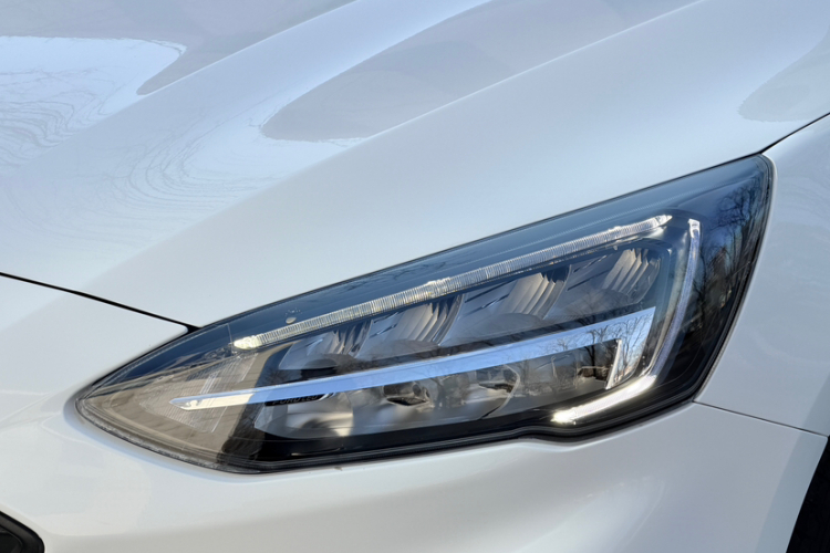 福特 福克斯 2021款 两厢 EcoBoost 180 自动锋潮型局部细节36