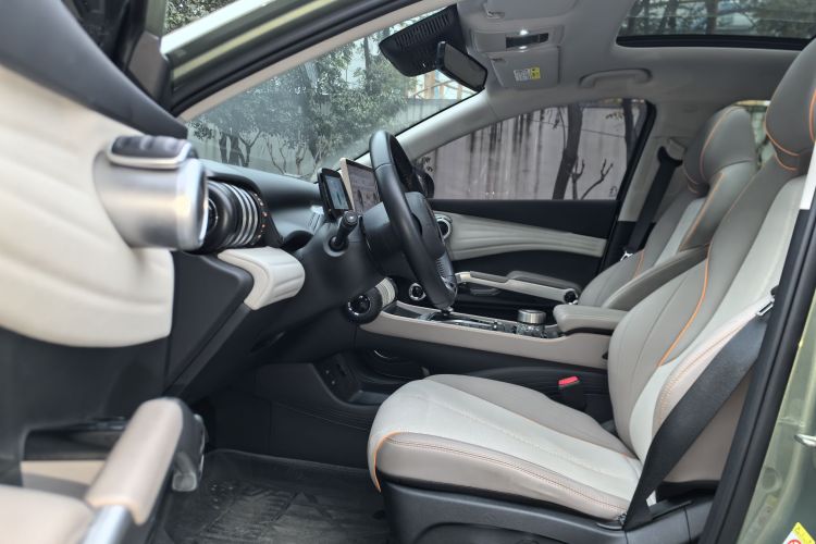 比亚迪 元PLUS 2023款 冠军版 510KM 超越型中控内饰7005