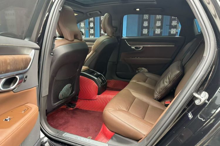 沃尔沃S90 2022款 B5 智远豪华版中控内饰7003