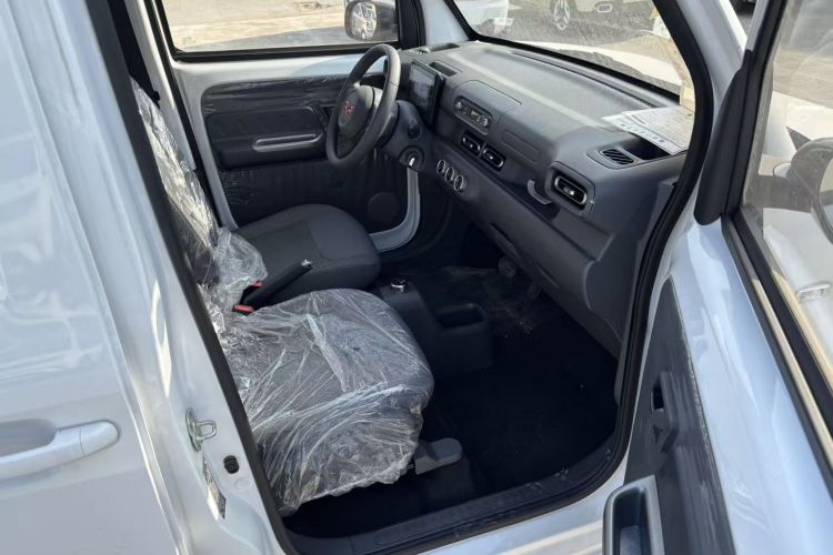 五菱汽车 五菱之光新能源 2025款 201km 标准型中控内饰7006