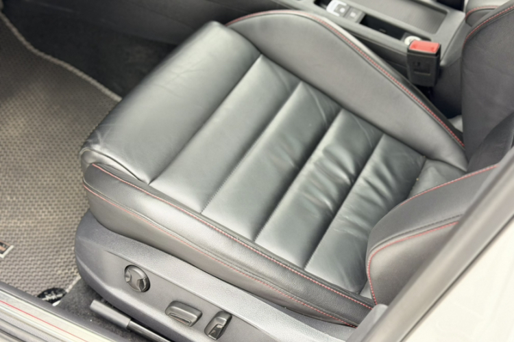 大众 高尔夫GTI 2016款 2.0TSI GTI局部细节19