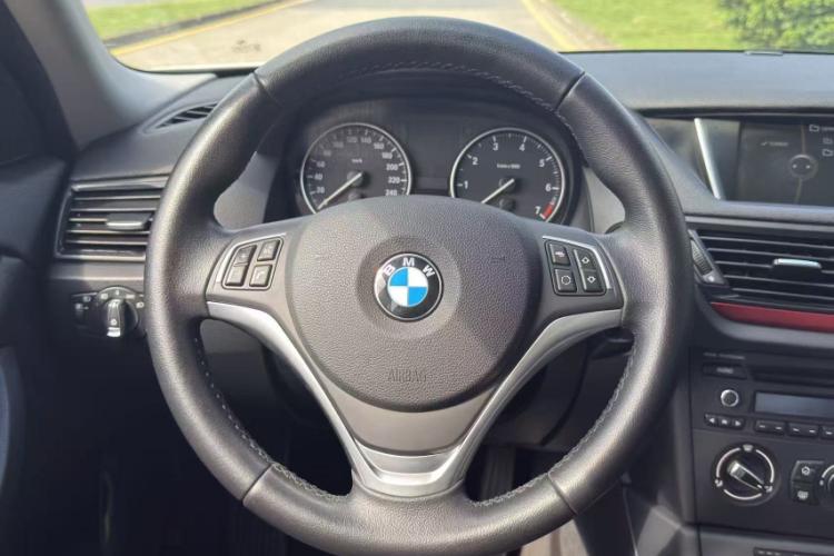 宝马X1 2015款 sDrive18i 时尚晋级版中控内饰7003