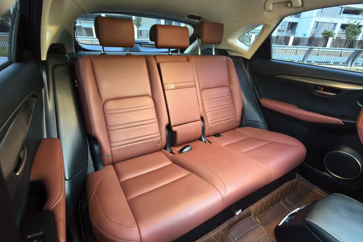 雷克萨斯NX 2015款 200t 全驱 锋尚版中控内饰7004