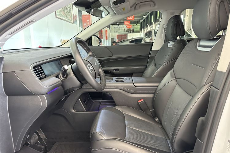 小鹏G6 2023款 755 超长续航 Max中控内饰7001