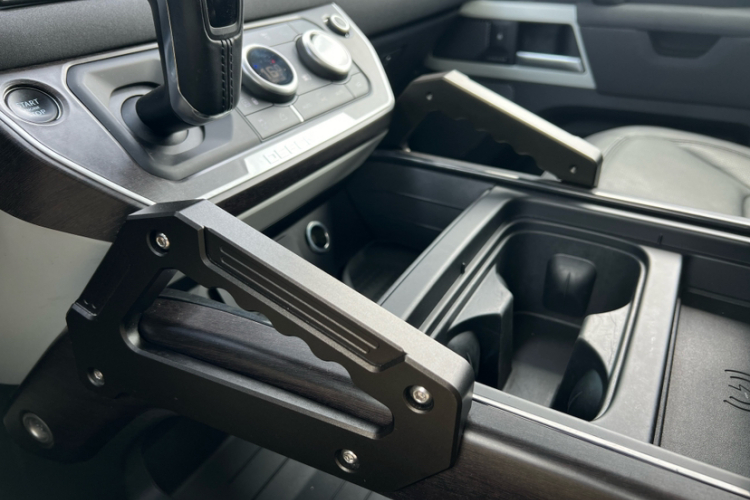 路虎卫士 2023款 90 3.0T P400 XS车身外观6004