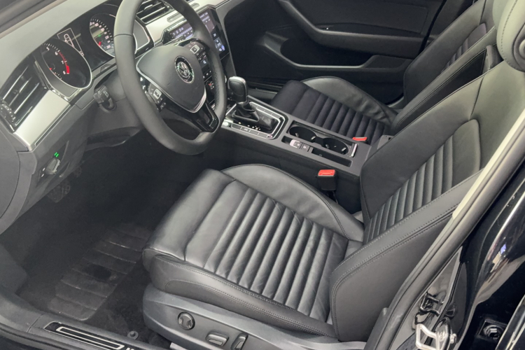 大众 迈腾 2018款 280TSI DSG 领先型中控内饰7001