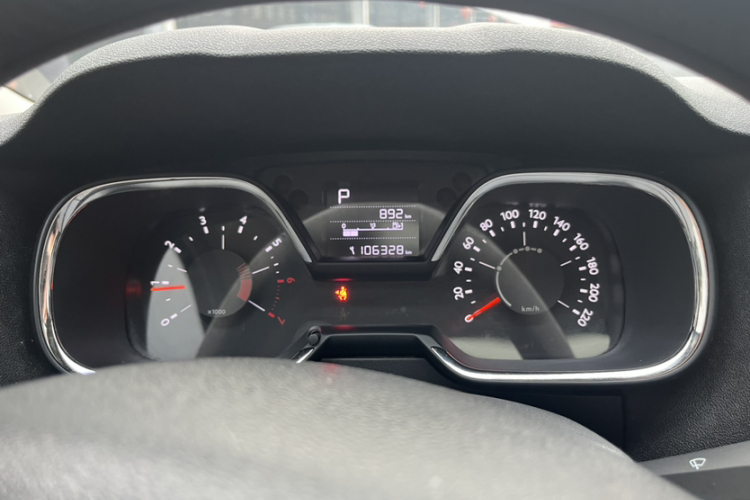 雪铁龙 C4世嘉 2016款 1.6L 自动豪华型中控内饰15