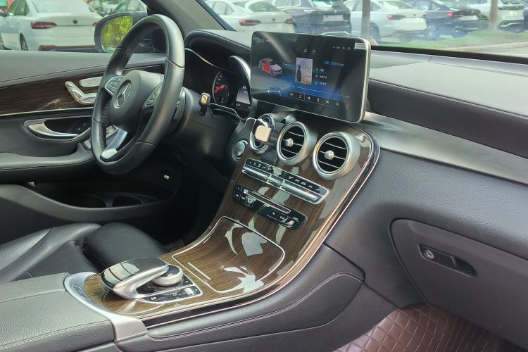 奔驰GLC 2016款 GLC 260 4MATIC 豪华型中控内饰7002