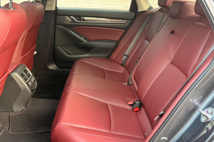 本田 雅阁 2022款 260TURBO 幻夜·尊贵版中控内饰7004