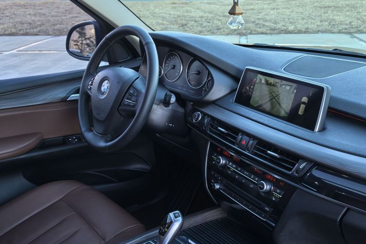 宝马X5（平行进口）中控内饰7015