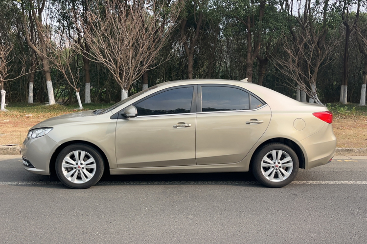 荣威360 2015款 1.5L 自动豪华版车身外观6003