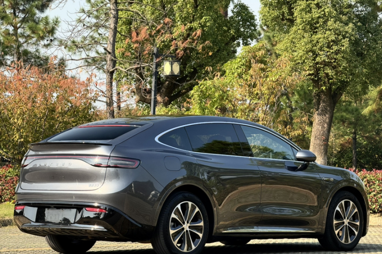 鸿蒙智行 智界R7 2025款 增程 251km Max车身外观6004